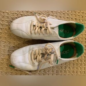PLAE Women’s Sneakers Size 6.5